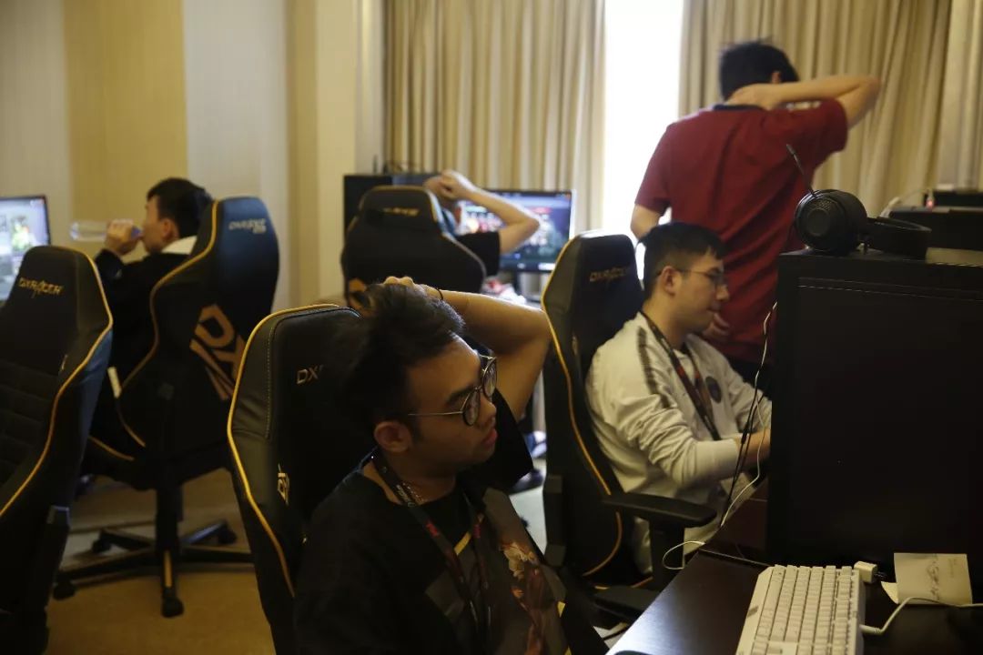 猎鹰和FaZe退出BLAST Open春季赛2025